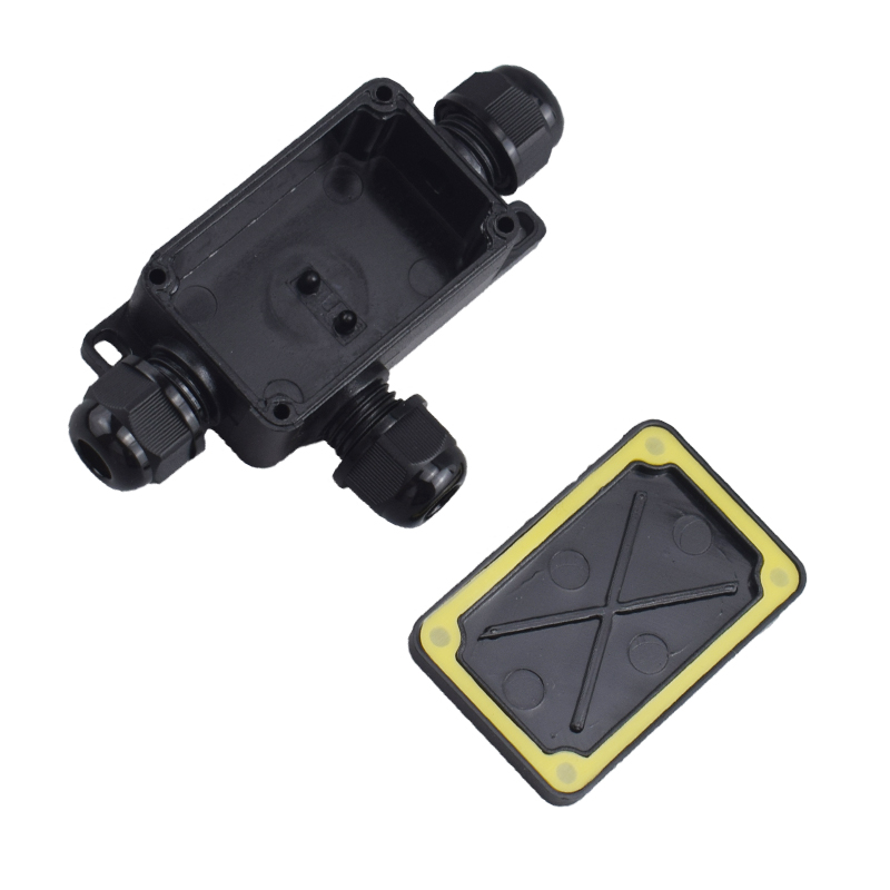 3 Way Outdoor Waterproof IP66  – Outdoor Power Outlet Box recenzja i cena