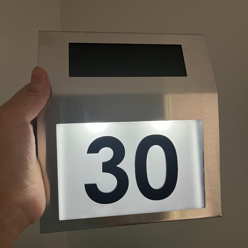 Custom Stainless Steel Light G – Outdoor Power Number recenzja i cena